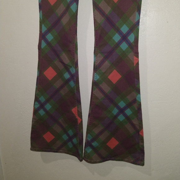 NWOT FREE PEOPLE Penny Plaid Pull On Flare Jeans - Picture 6 of 12